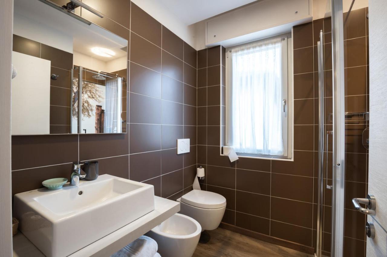 Hotel Rolly Рива дел Гарда Екстериор снимка